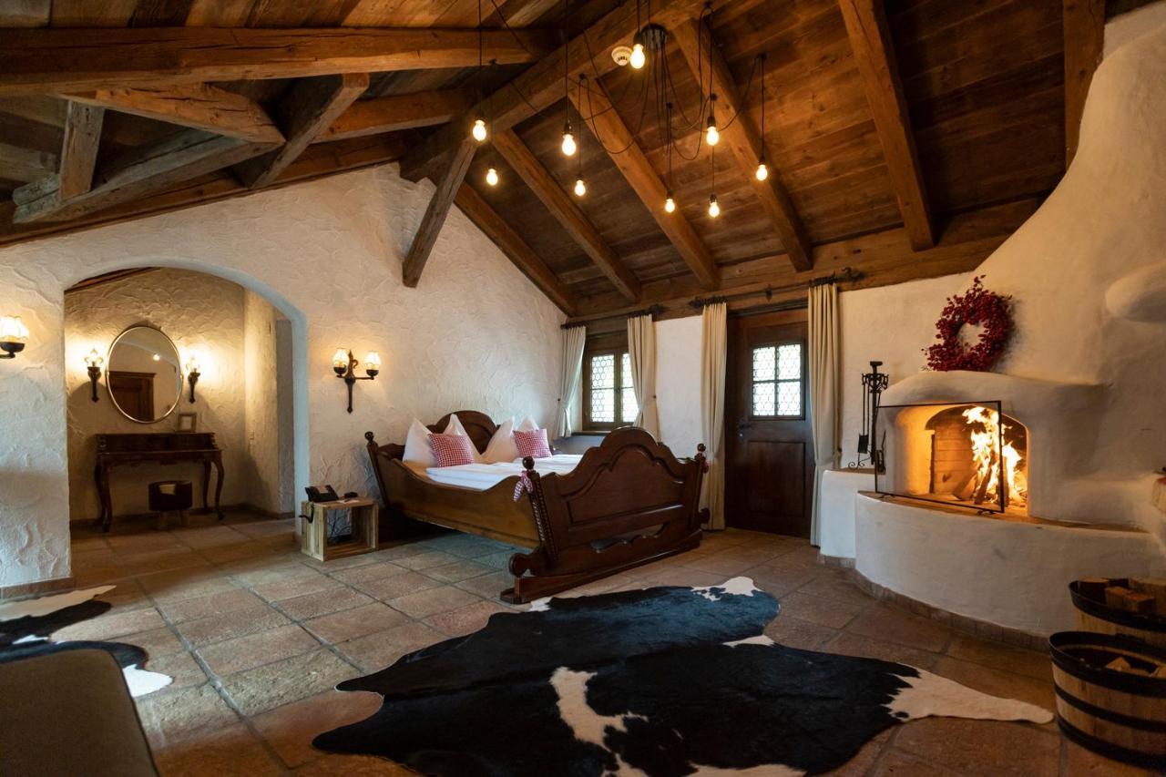 Chalet-hotel - Swiss-chalet Merlischachen