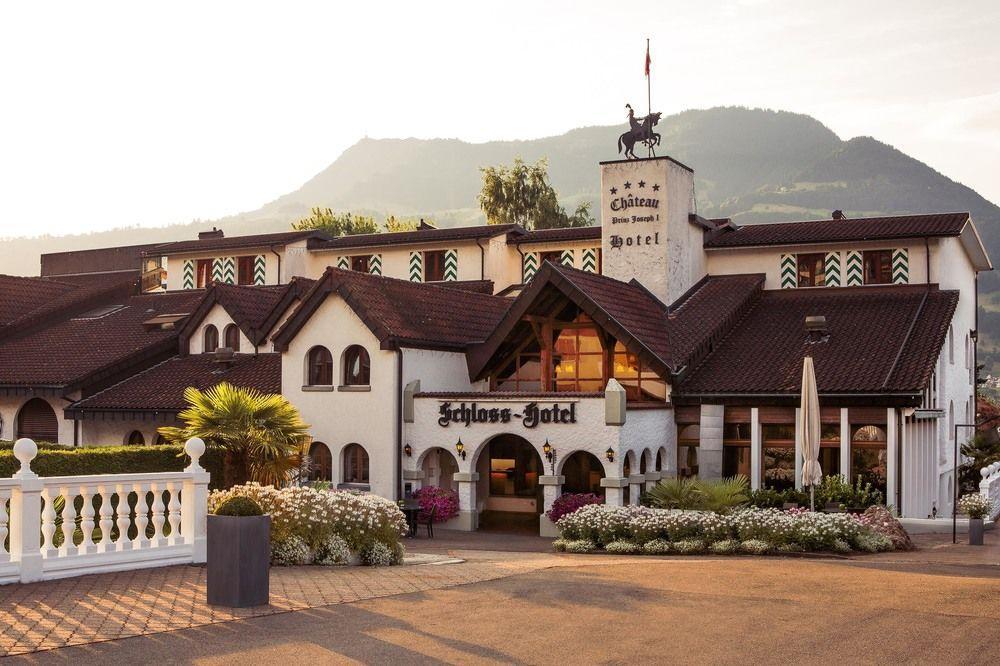 Chalet-hotel - Swiss-chalet Merlischachen *