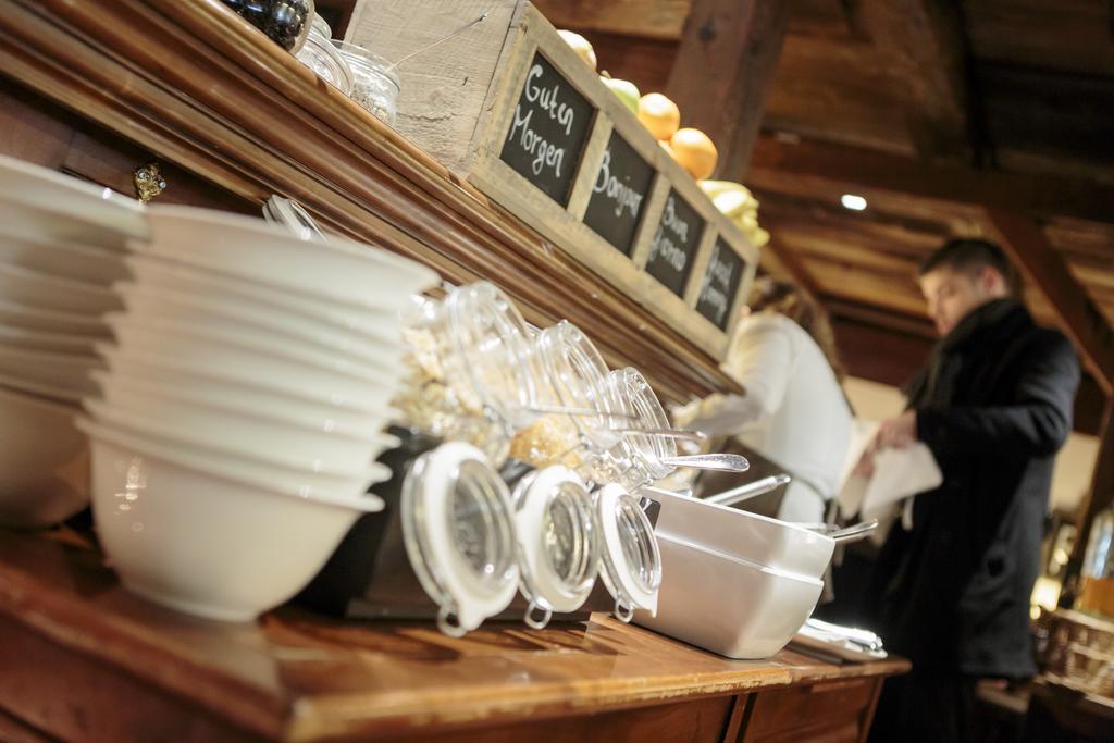 Lodge Chalet-hotel - Swiss-chalet Merlischachen *